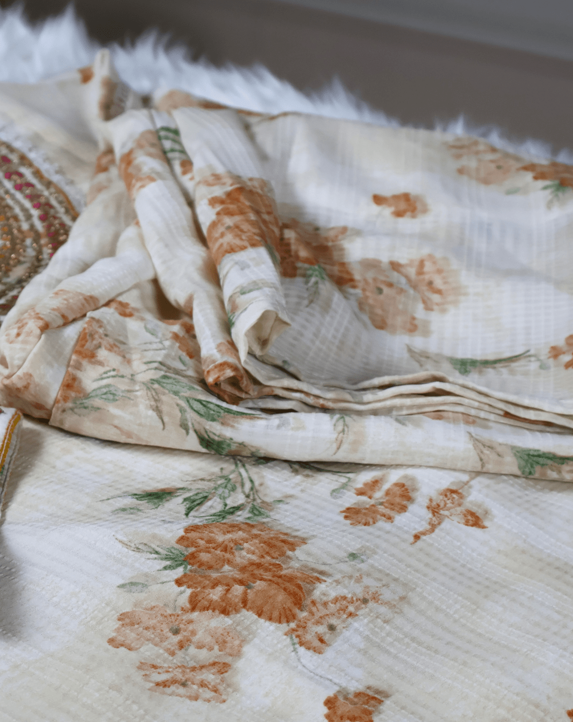 Amber Petals (Collection: Summer '26) - Image 4
