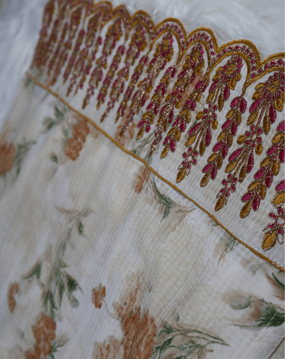 Amber Petals (Collection: Summer '26) - Image 6