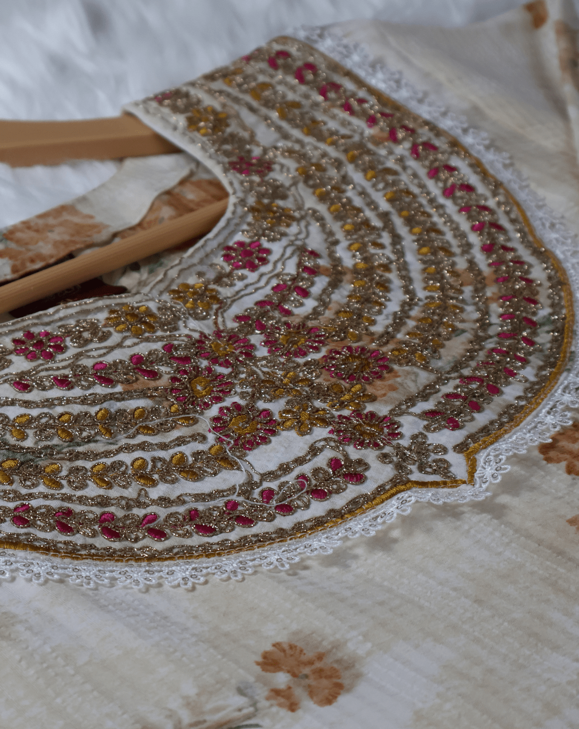 Amber Petals (Collection: Summer '26) - Image 7
